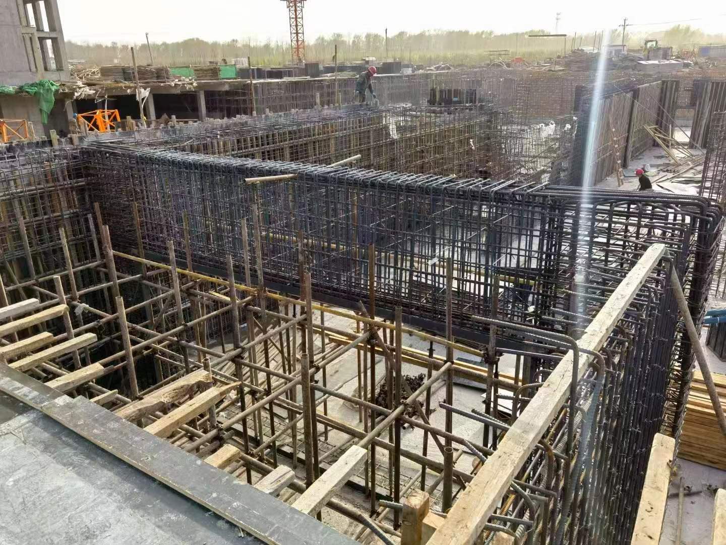 吉安建筑基础筏板施工时混凝土有哪些常见问题?